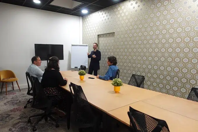Formation en salle de conférence à Bordeaux